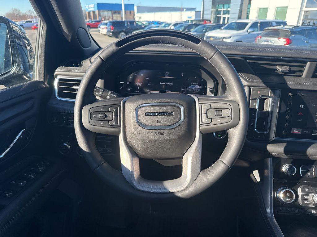 used 2023 GMC Yukon car, priced at $71,780