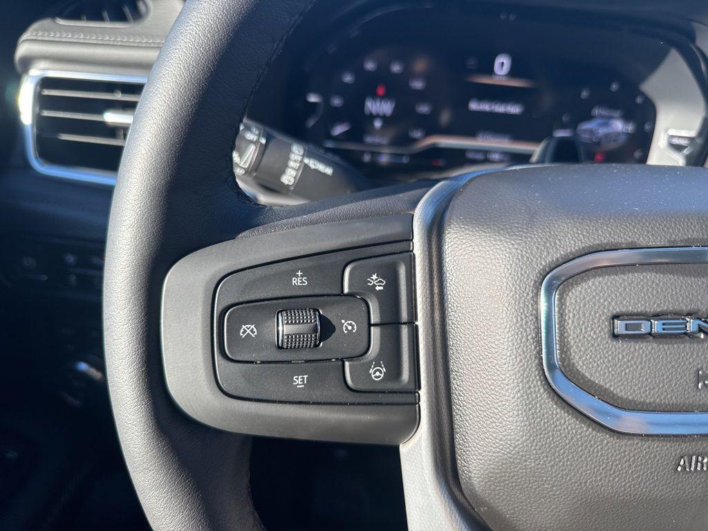 used 2023 GMC Yukon car, priced at $71,780