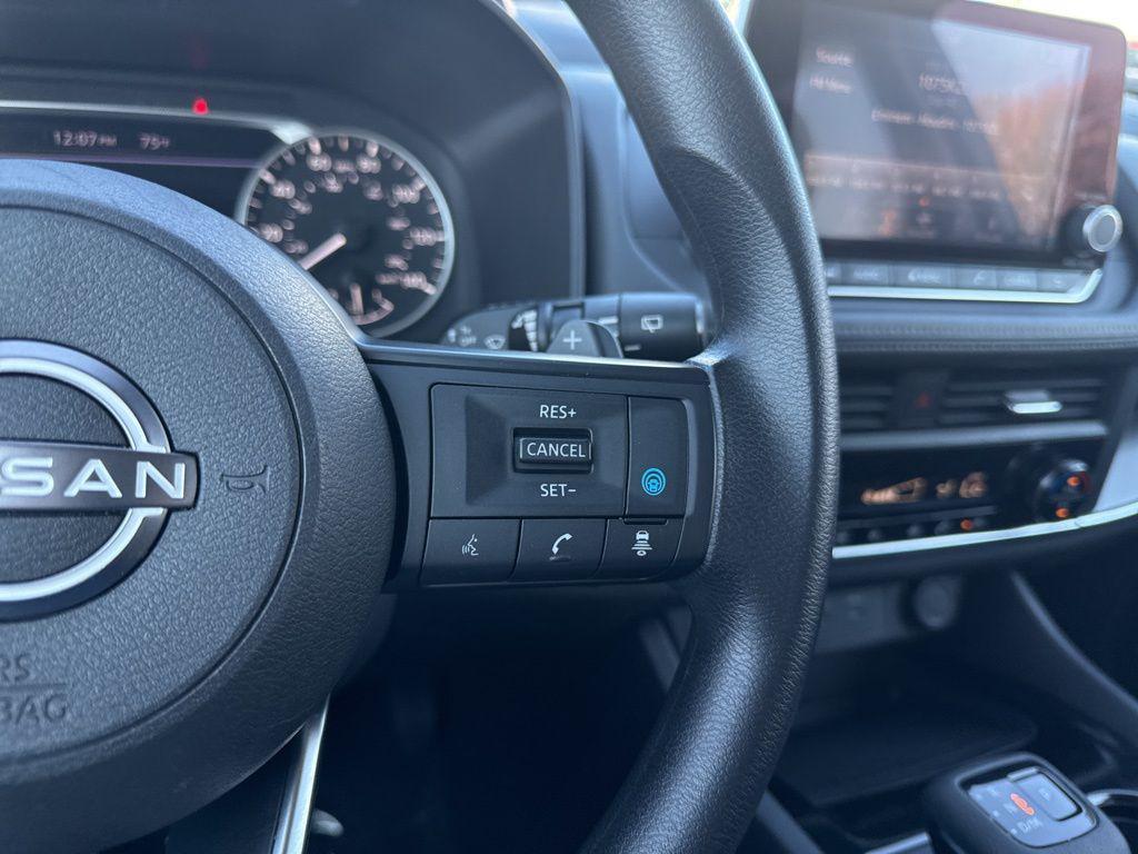 used 2024 Nissan Rogue car, priced at $19,250