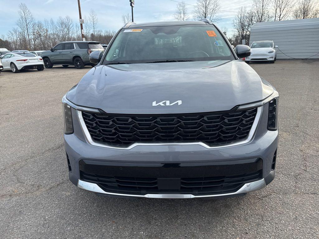 used 2024 Kia Sorento car, priced at $26,770