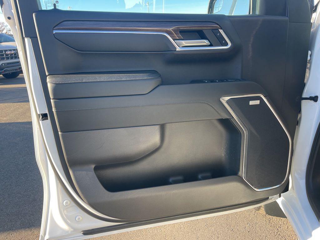 used 2024 Chevrolet Silverado 1500 car, priced at $45,250