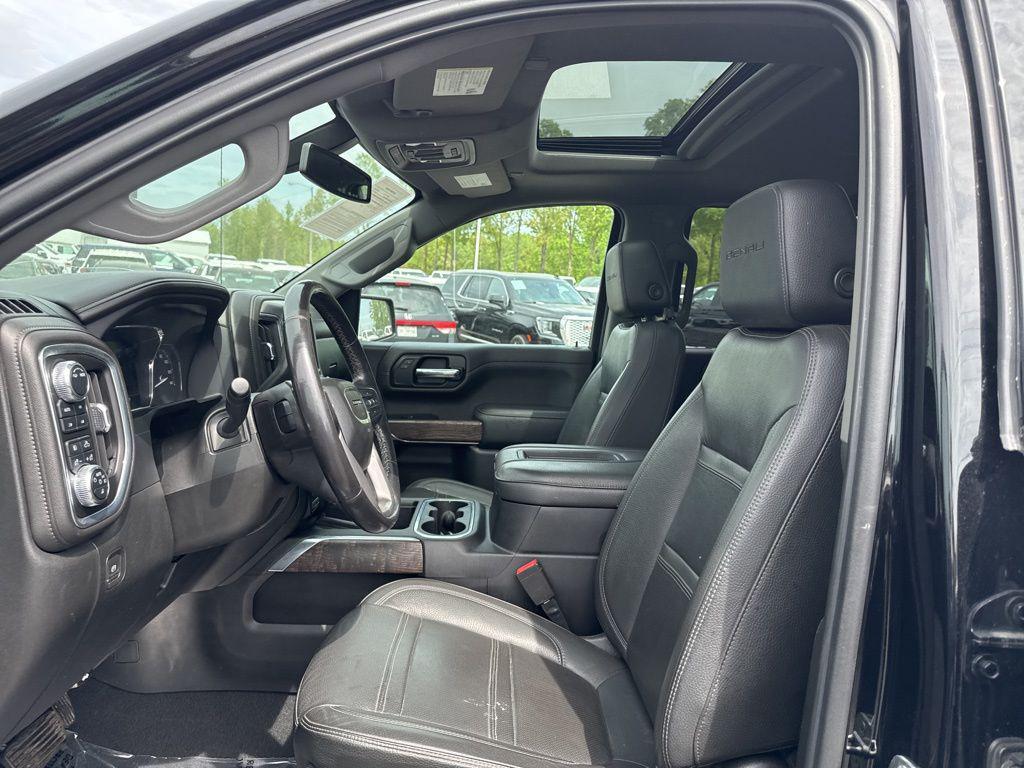 used 2022 GMC Sierra 1500 car, priced at $34,900