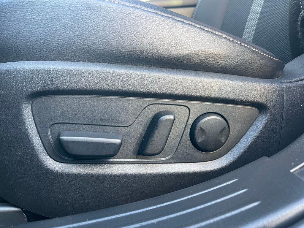 used 2025 Mazda CX-50 car, priced at $24,350