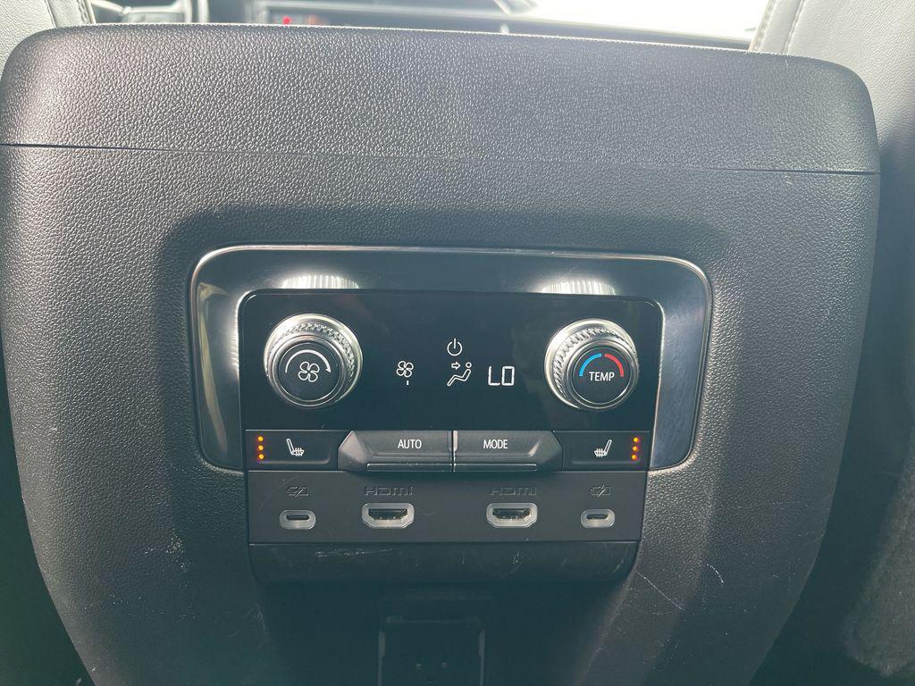 used 2023 GMC Yukon XL car, priced at $61,075