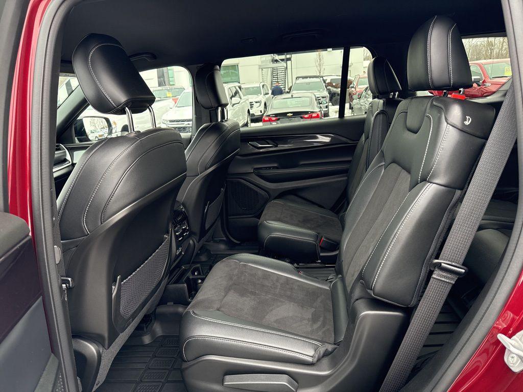 used 2023 Jeep Grand Cherokee L car