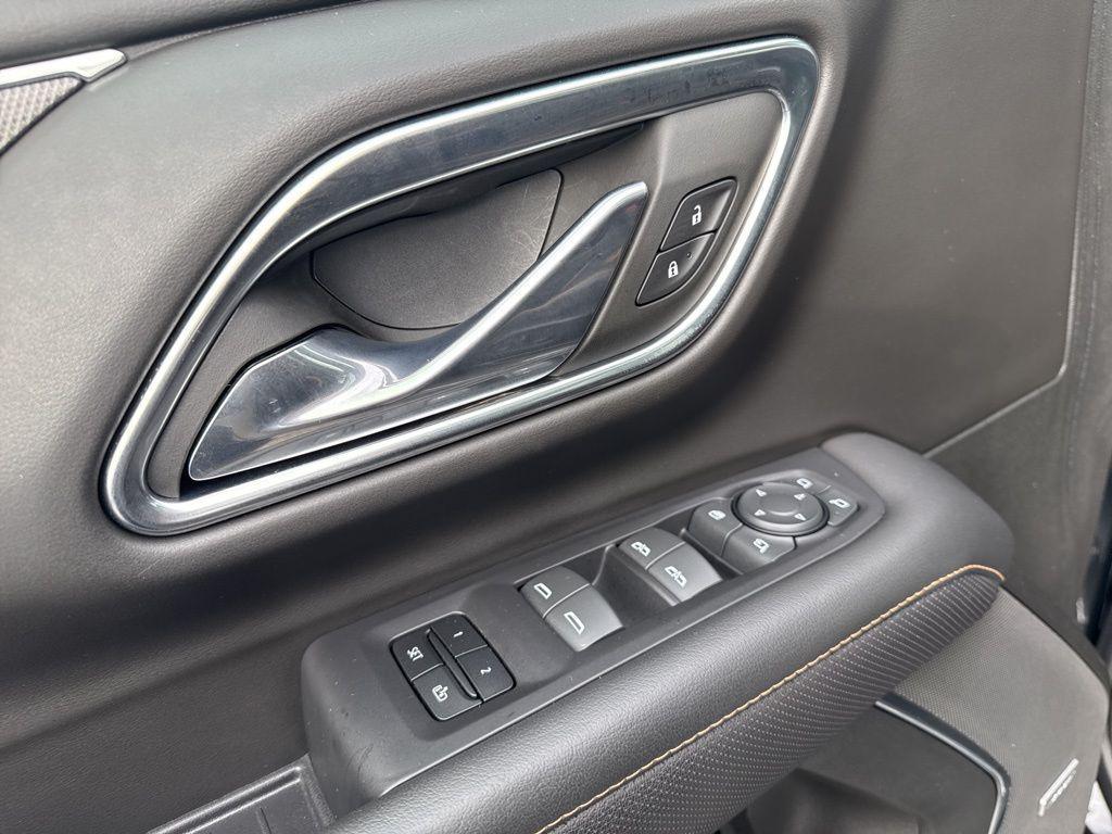 used 2023 GMC Yukon XL car, priced at $66,750