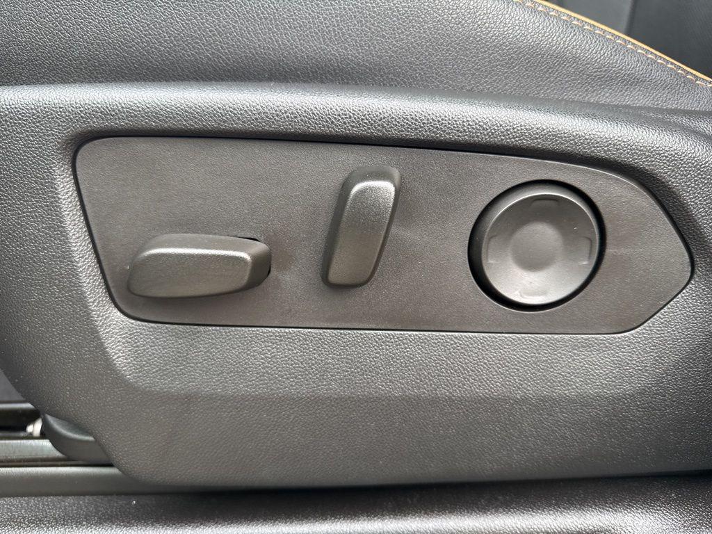 used 2023 GMC Yukon XL car, priced at $66,750