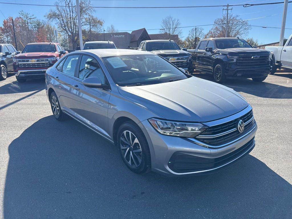 used 2024 Volkswagen Jetta car, priced at $18,550