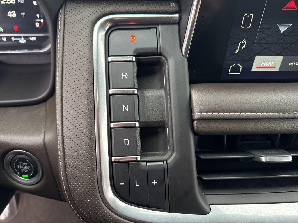 used 2022 GMC Yukon XL car, priced at $38,450