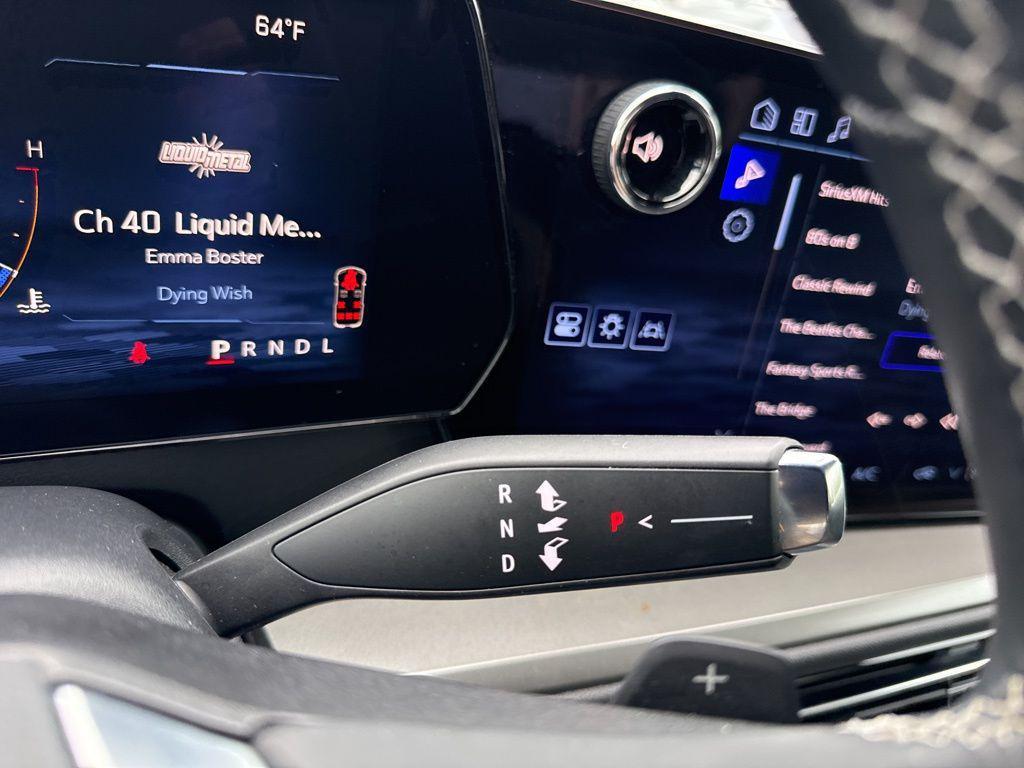 used 2025 Chevrolet Traverse car, priced at $34,225