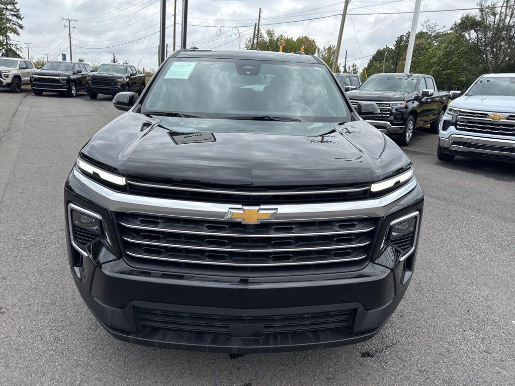 used 2025 Chevrolet Traverse car, priced at $34,225