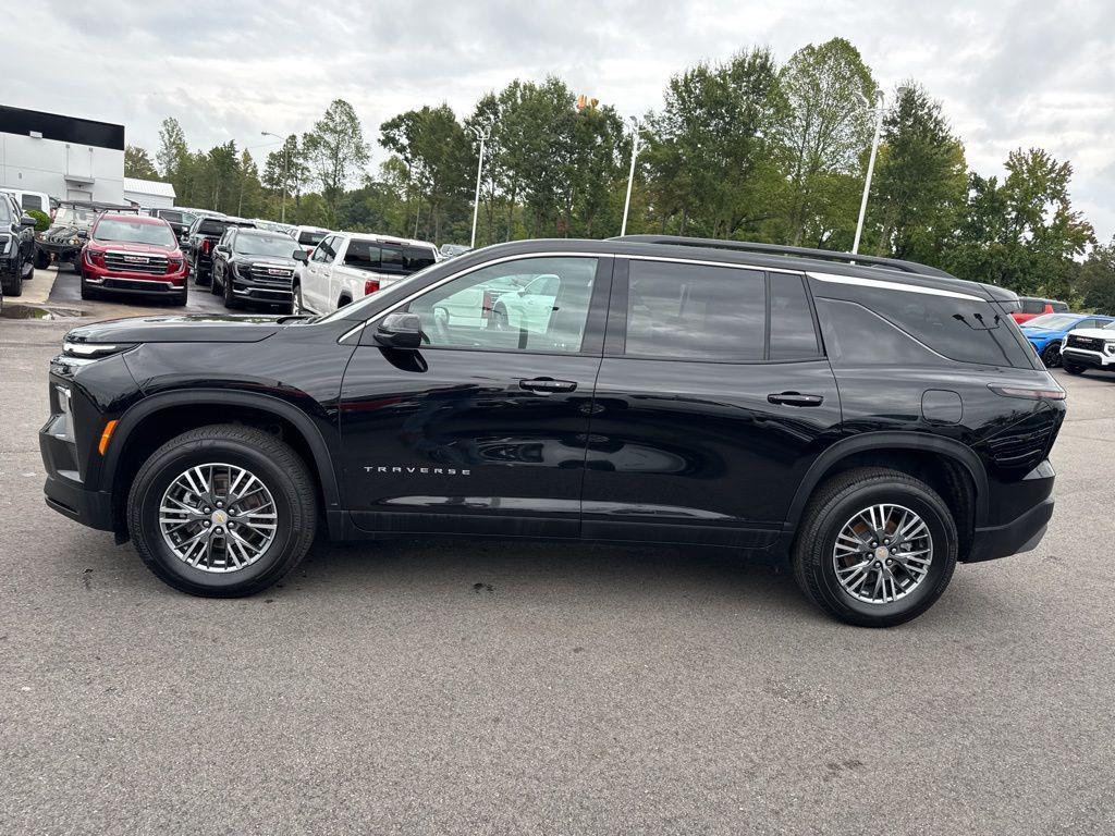used 2025 Chevrolet Traverse car, priced at $34,225
