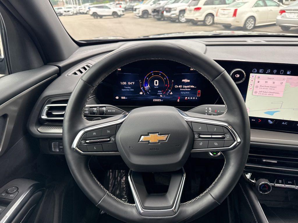 used 2025 Chevrolet Traverse car, priced at $34,225