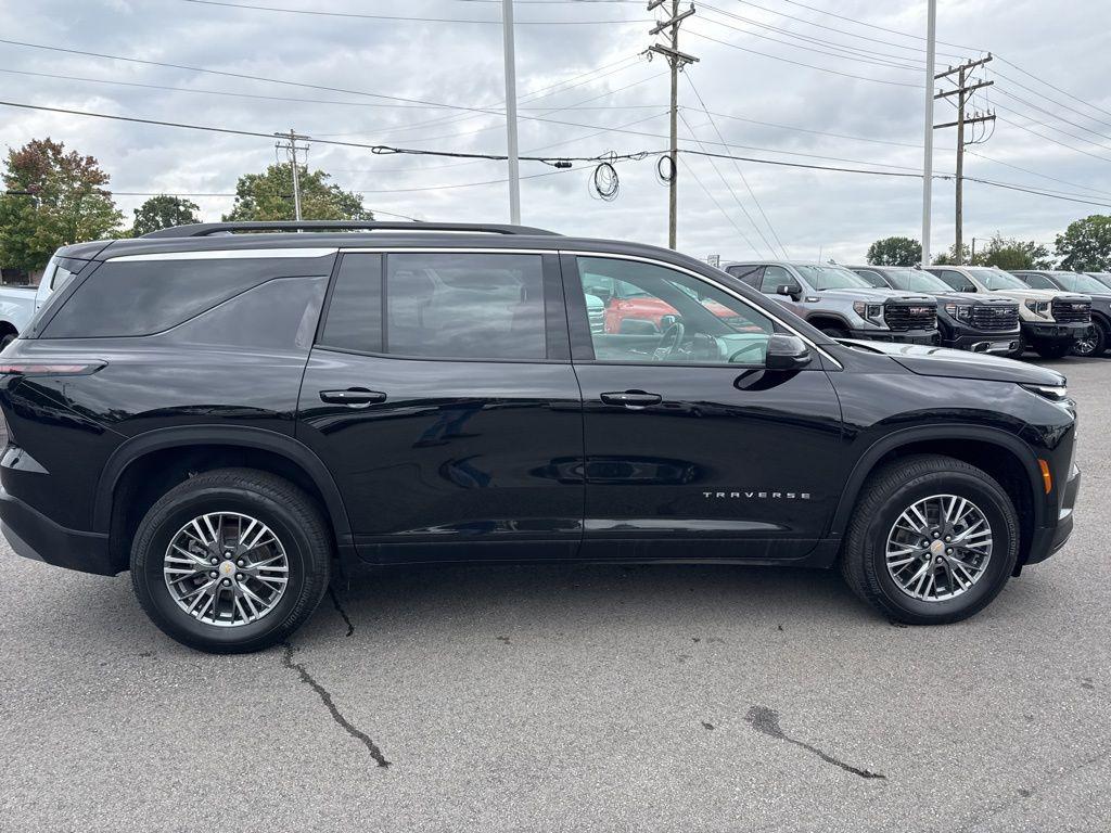 used 2025 Chevrolet Traverse car, priced at $34,225