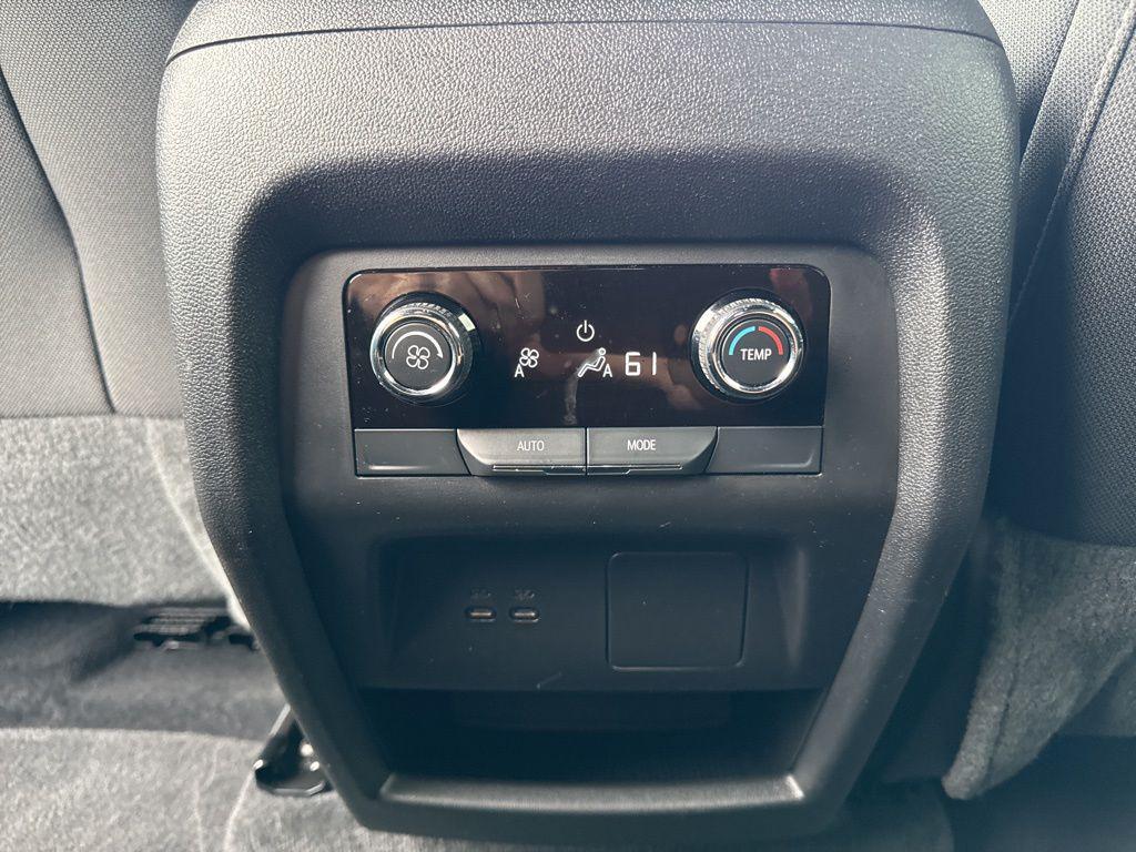 used 2025 Chevrolet Traverse car, priced at $34,225