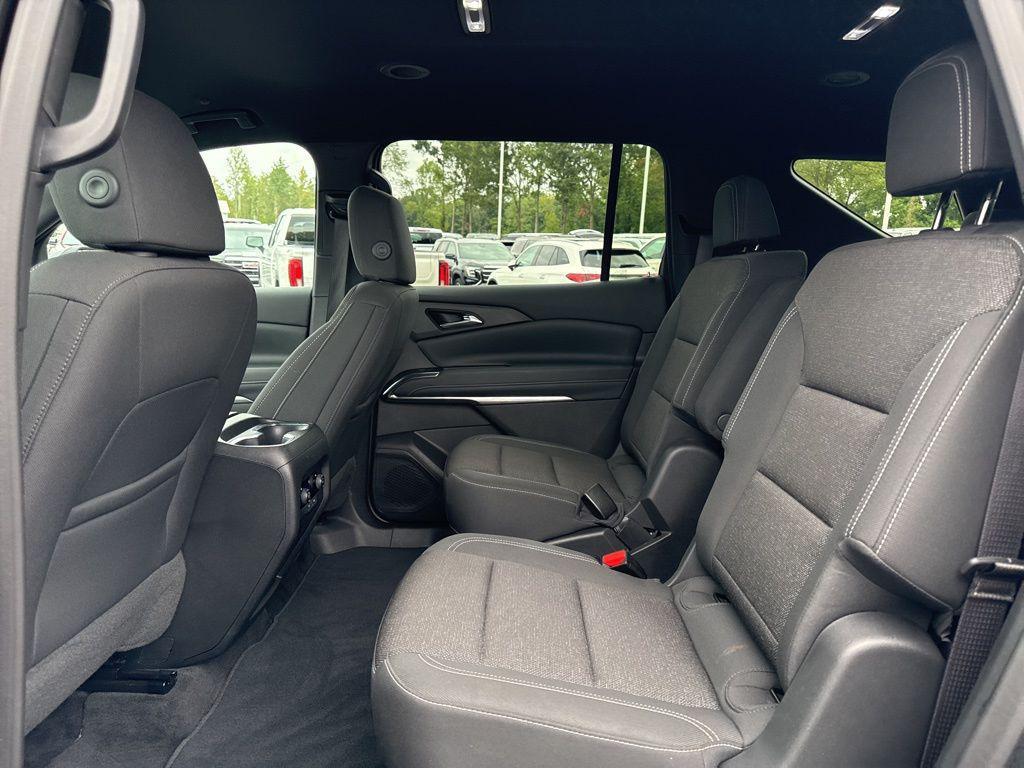 used 2025 Chevrolet Traverse car, priced at $34,225