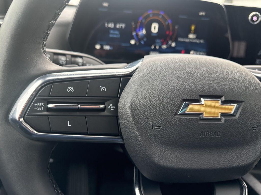 used 2025 Chevrolet Equinox car, priced at $23,750