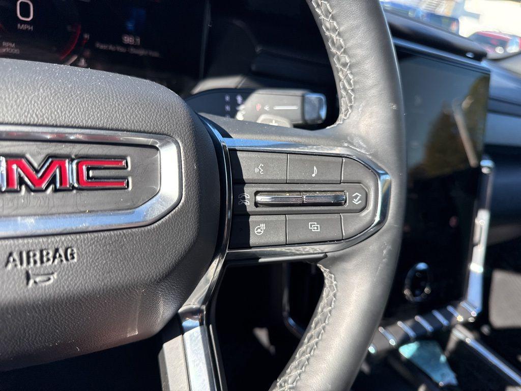 used 2025 GMC Acadia car, priced at $32,150