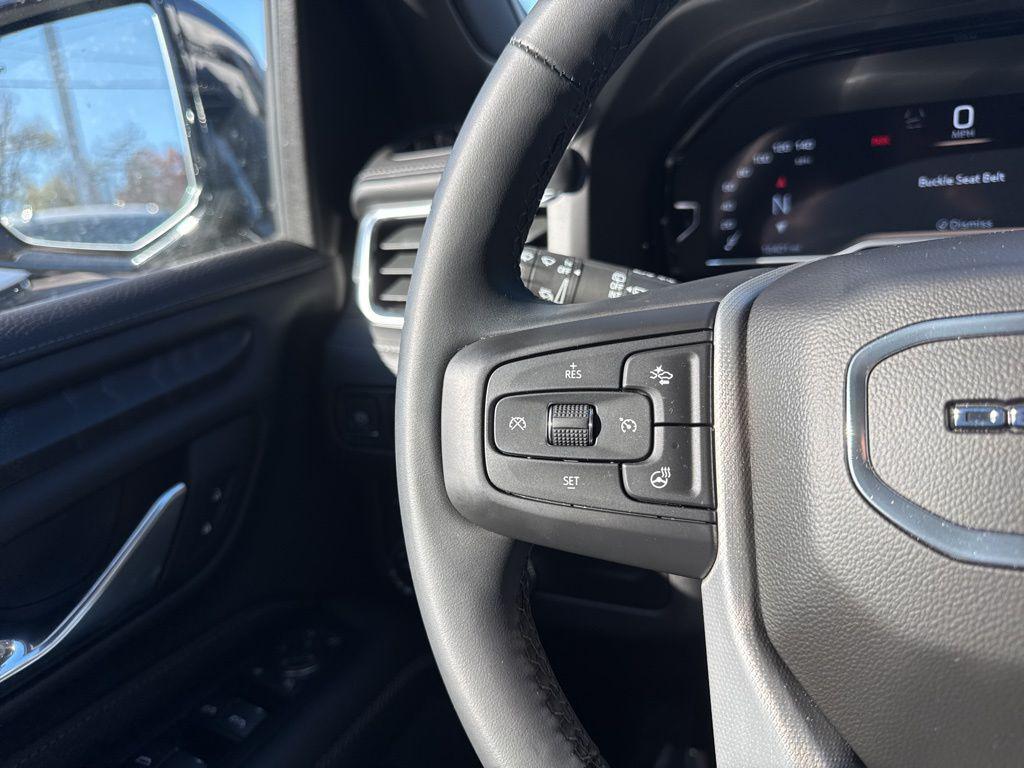 used 2024 GMC Yukon car, priced at $70,550