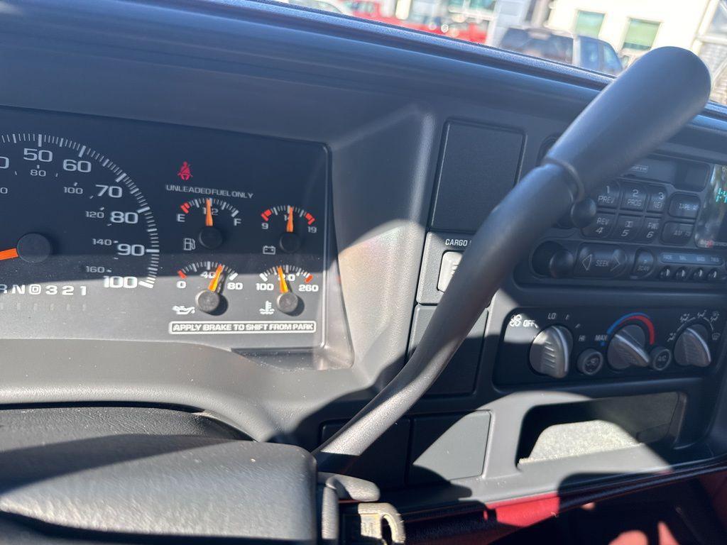 used 1995 Chevrolet 1500 car