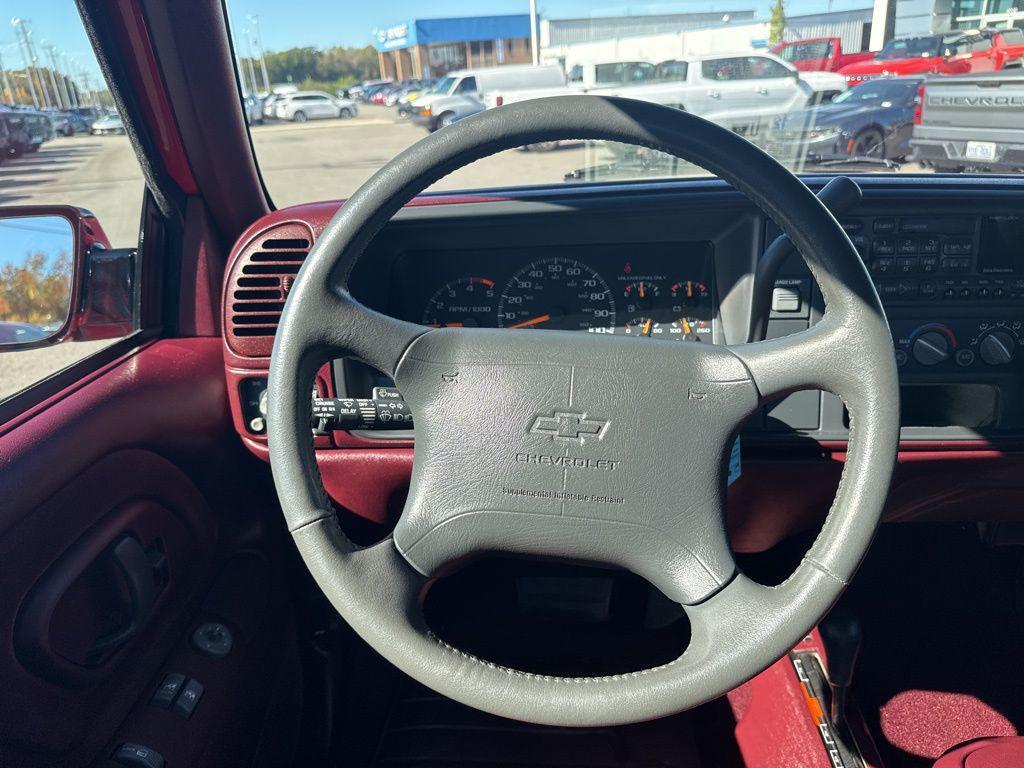 used 1995 Chevrolet 1500 car