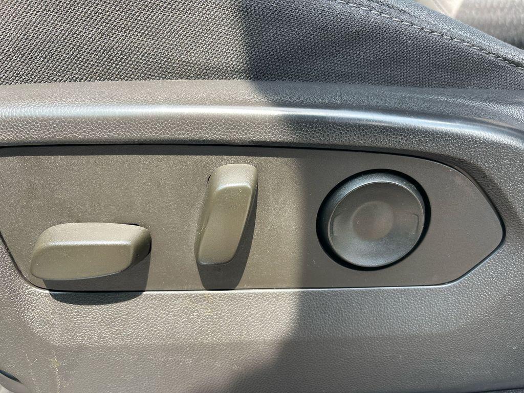 used 2023 Chevrolet Silverado 1500 car, priced at $29,950