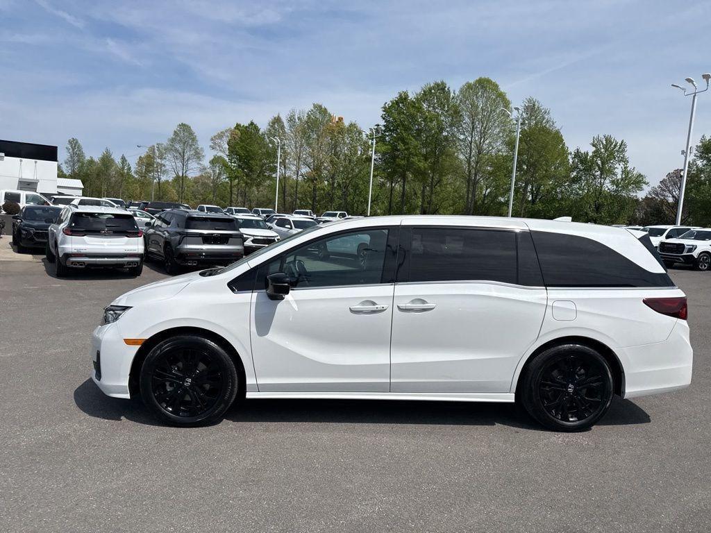 used 2025 Honda Odyssey car, priced at $37,450