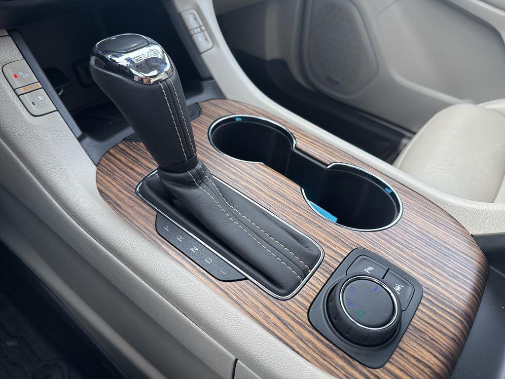 used 2019 GMC Acadia car