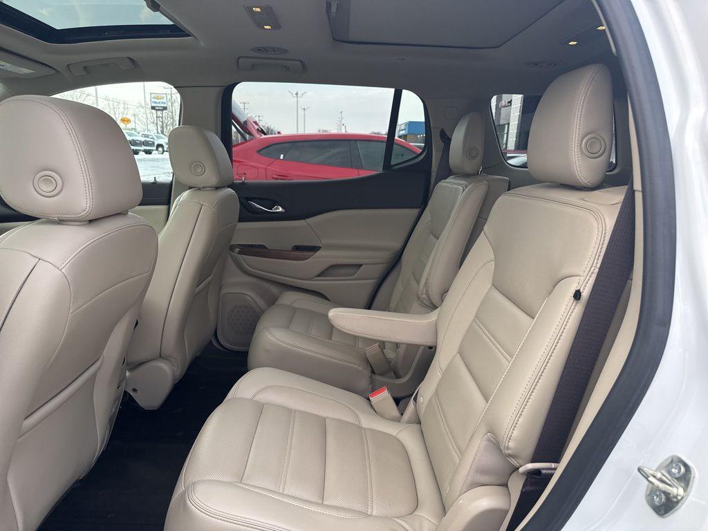 used 2019 GMC Acadia car