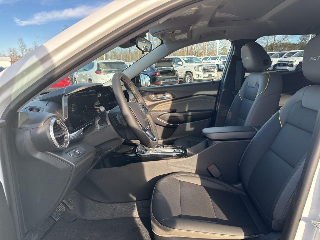 new 2026 Chevrolet Trax car, priced at $25,995