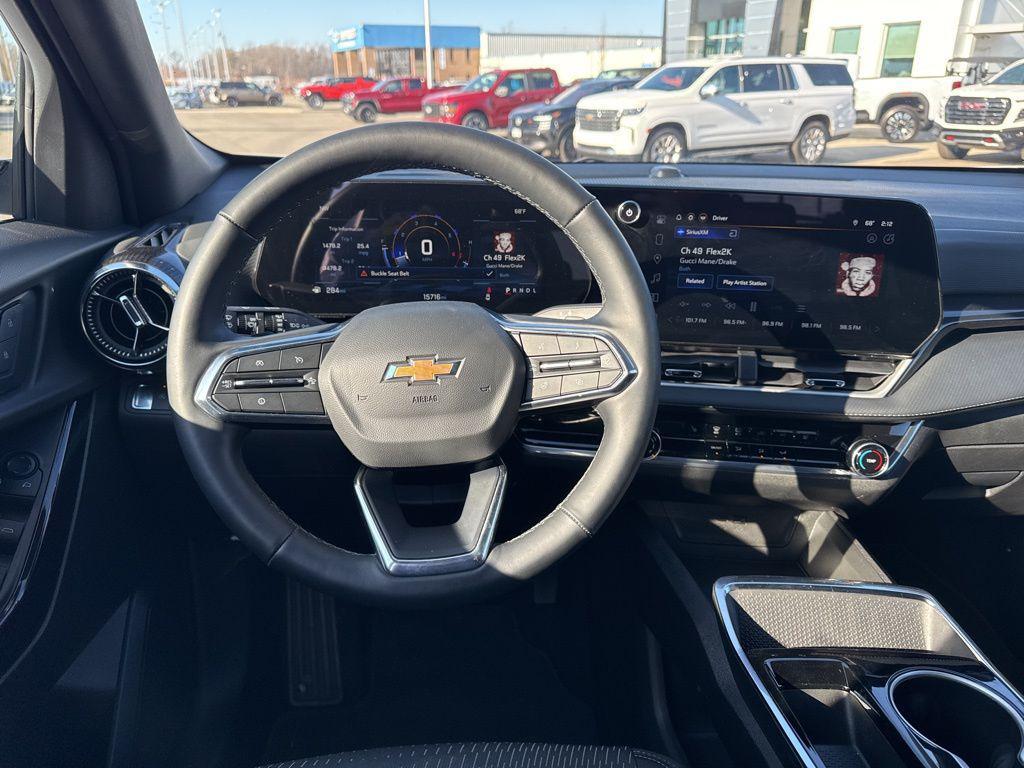 used 2025 Chevrolet Equinox car, priced at $23,750