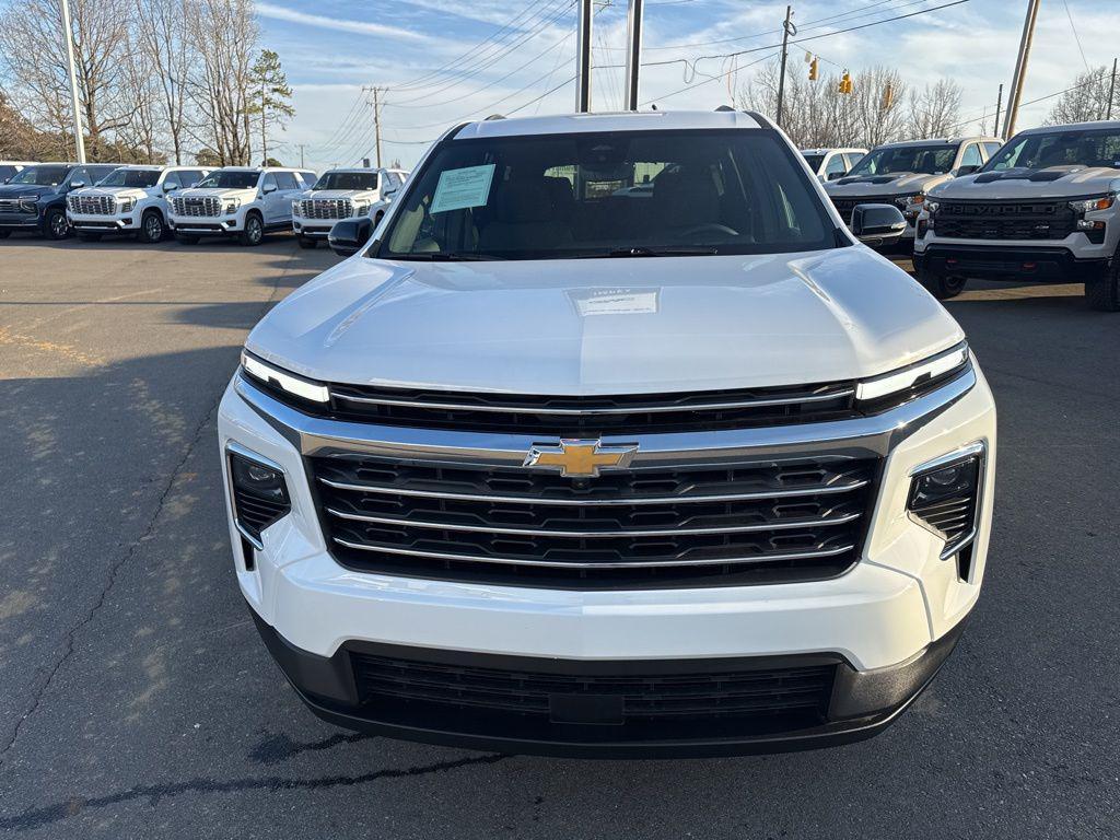 used 2026 Chevrolet Traverse car, priced at $39,390