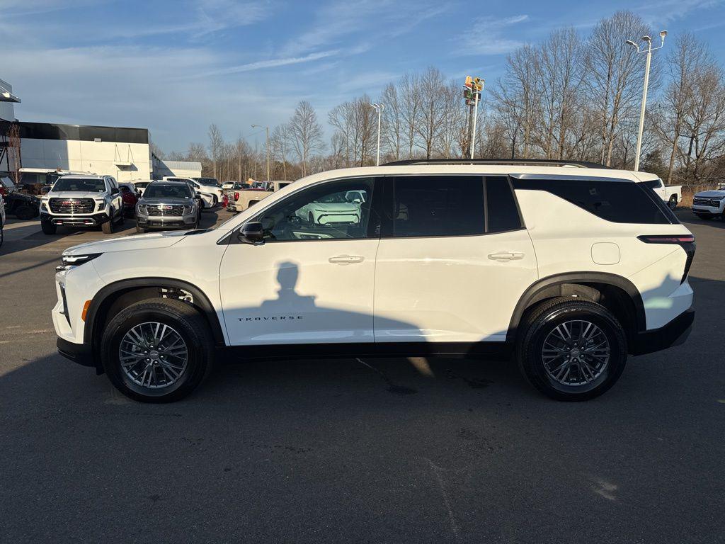 used 2026 Chevrolet Traverse car, priced at $39,390