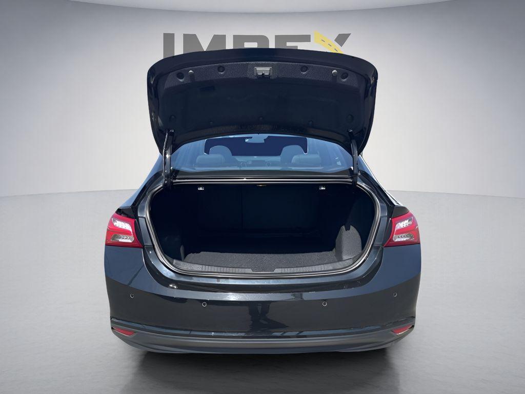 used 2024 Chevrolet Malibu car