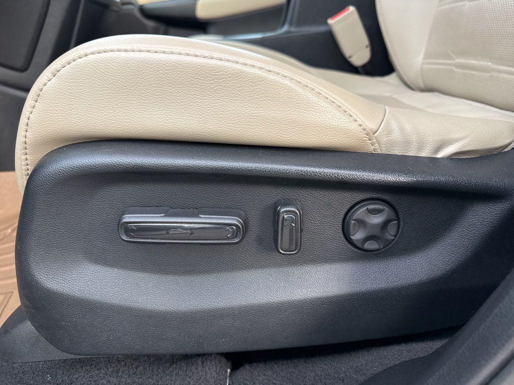 used 2018 Honda CR-V car, priced at $21,450