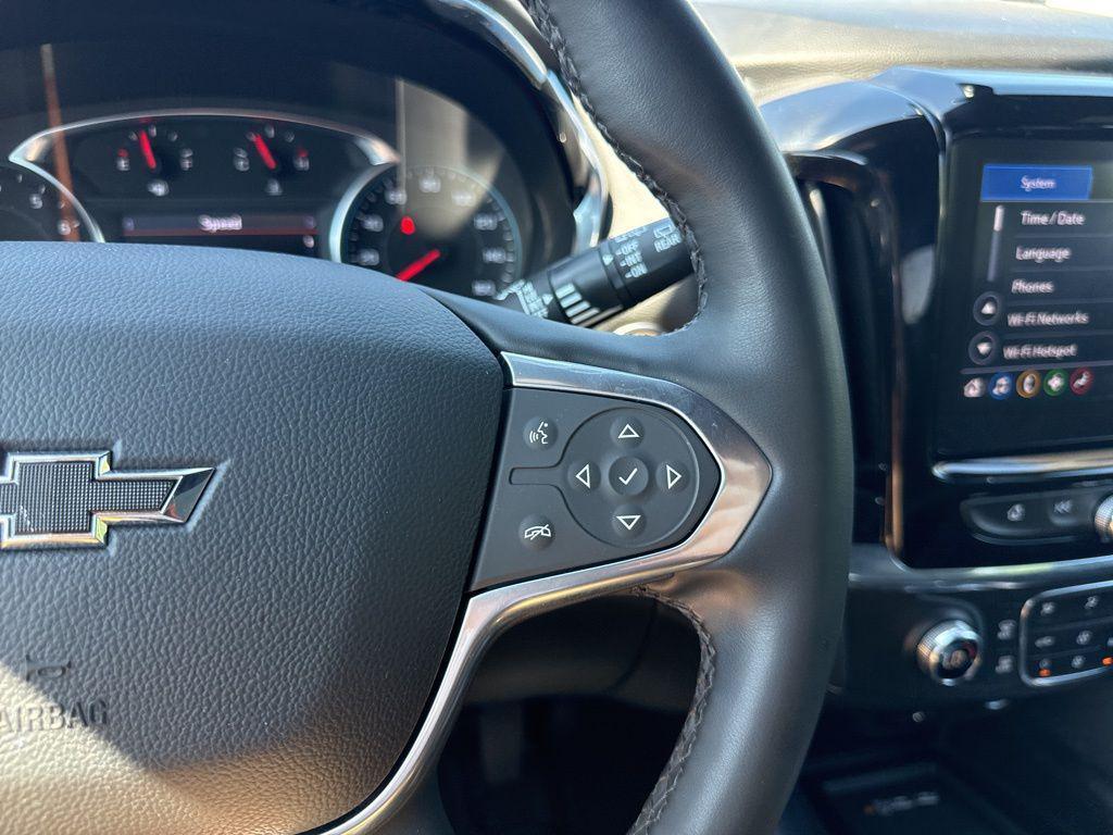 used 2023 Chevrolet Traverse car, priced at $32,750