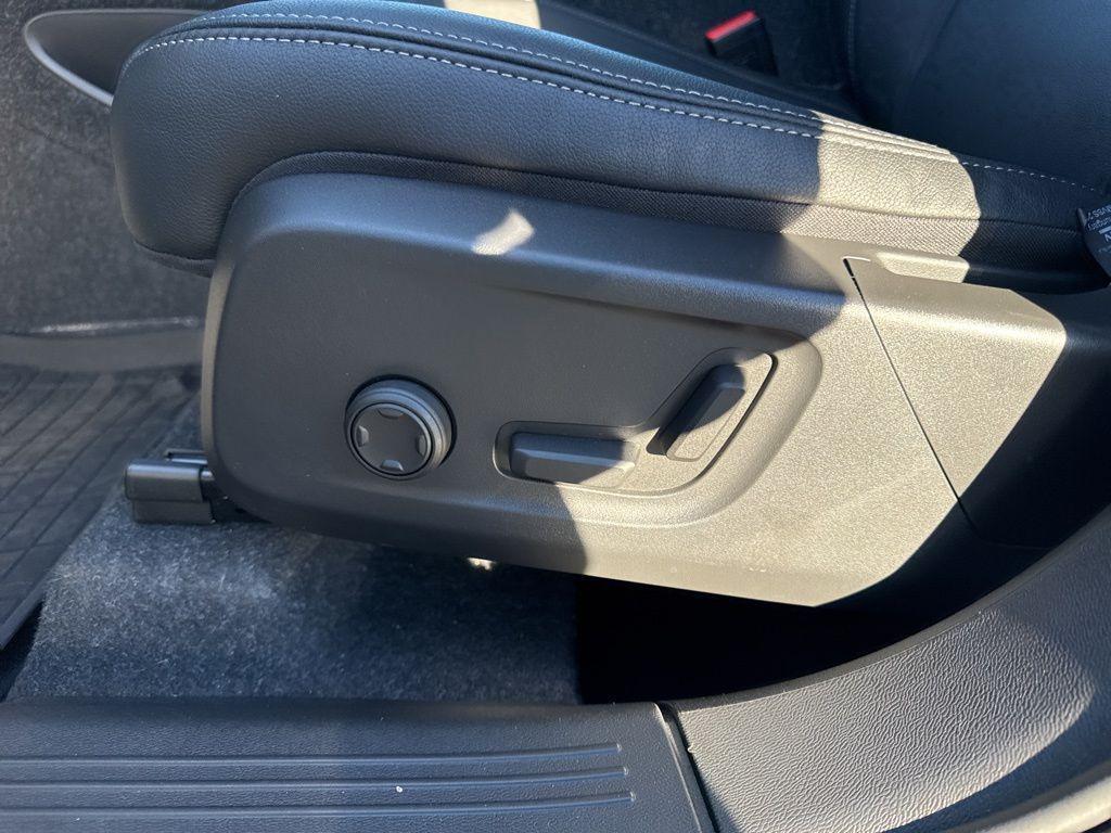 used 2025 Volvo XC40 car, priced at $33,780