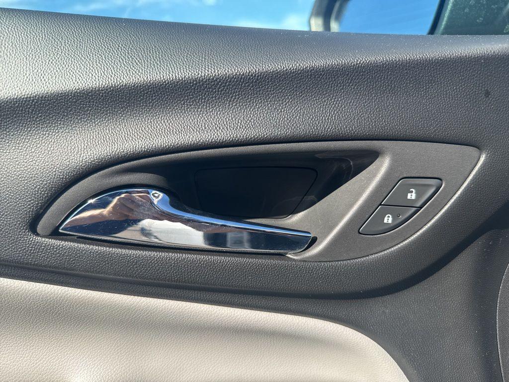 used 2022 Chevrolet Equinox car