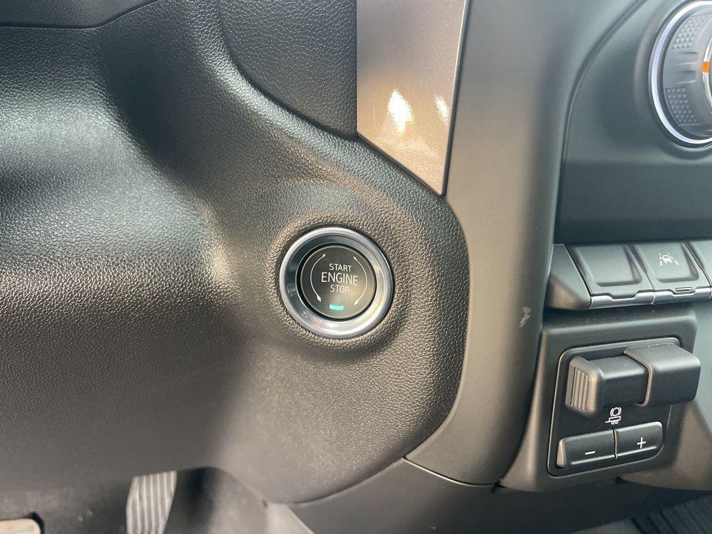 used 2025 Chevrolet Silverado 1500 car, priced at $43,950