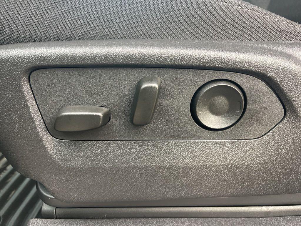 used 2025 Chevrolet Silverado 1500 car, priced at $43,950