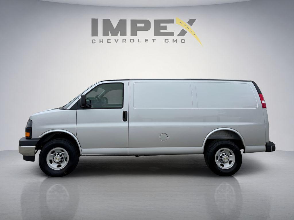 new 2026 Chevrolet Express 3500 car, priced at $48,995