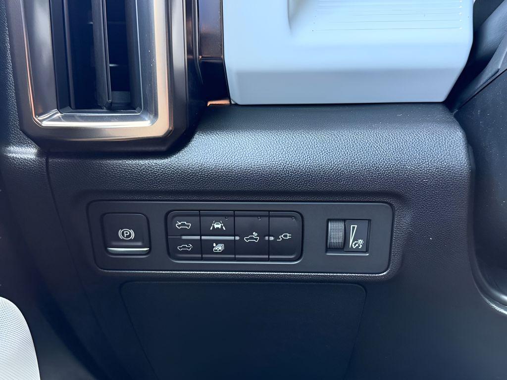 used 2025 GMC HUMMER EV Pickup car, priced at $77,480