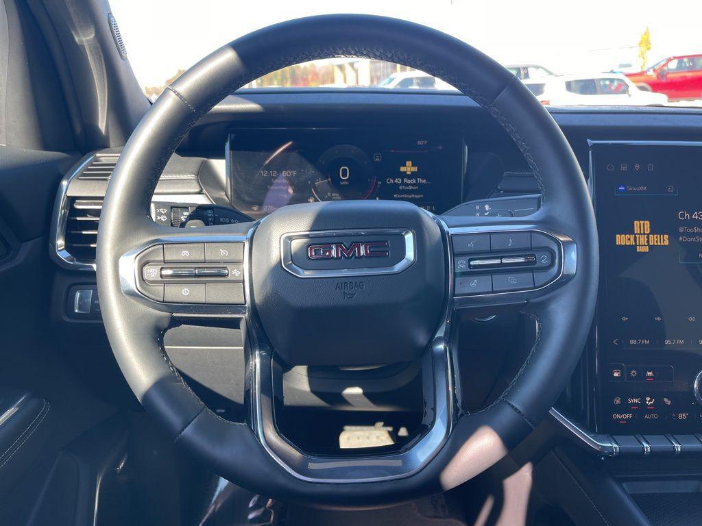 used 2025 GMC Acadia car, priced at $31,890