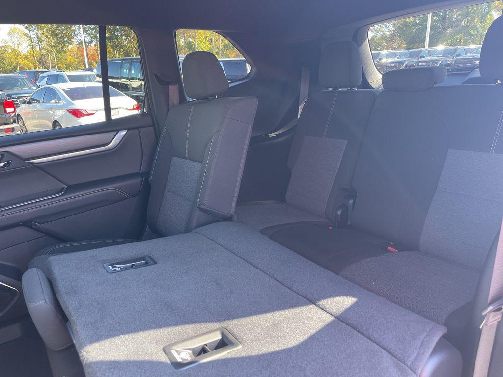 used 2025 GMC Acadia car, priced at $31,890