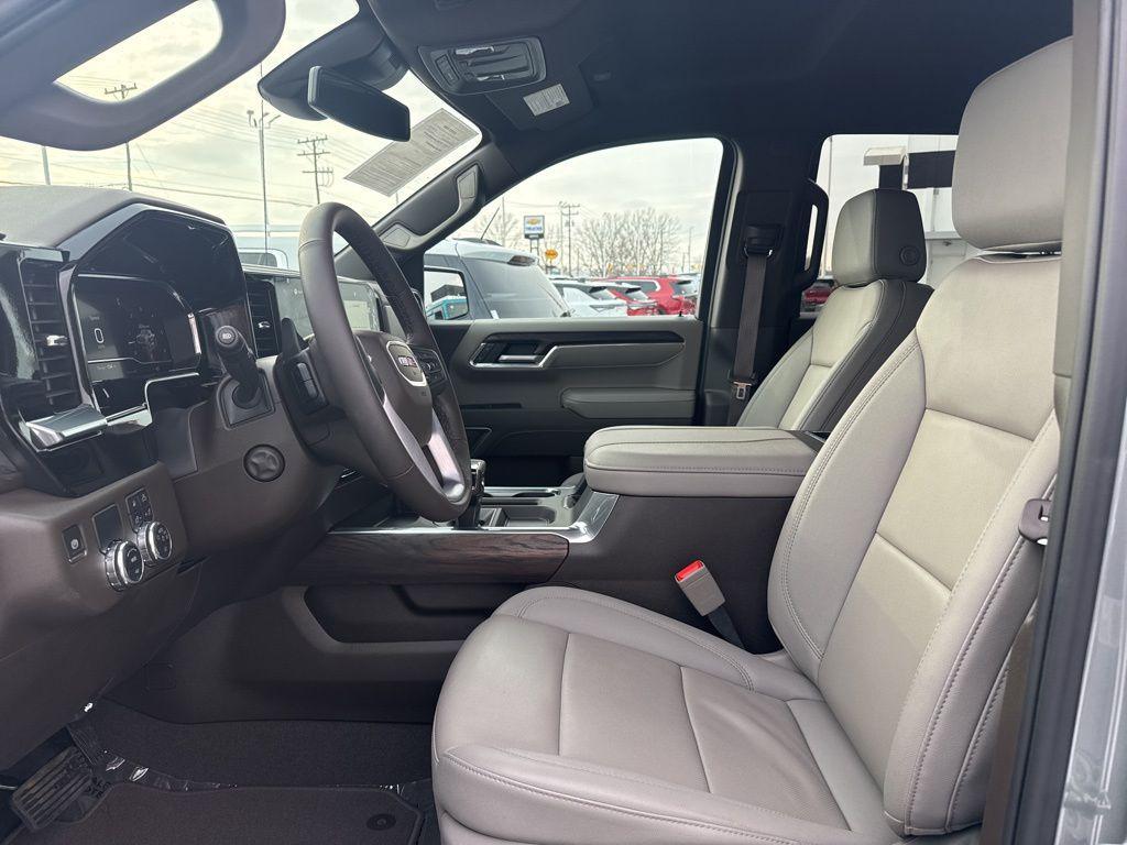used 2025 GMC Sierra 1500 car, priced at $45,950
