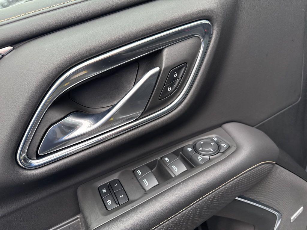 used 2022 GMC Yukon car, priced at $45,650