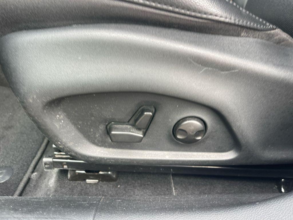 used 2022 Jeep Compass car, priced at $21,125