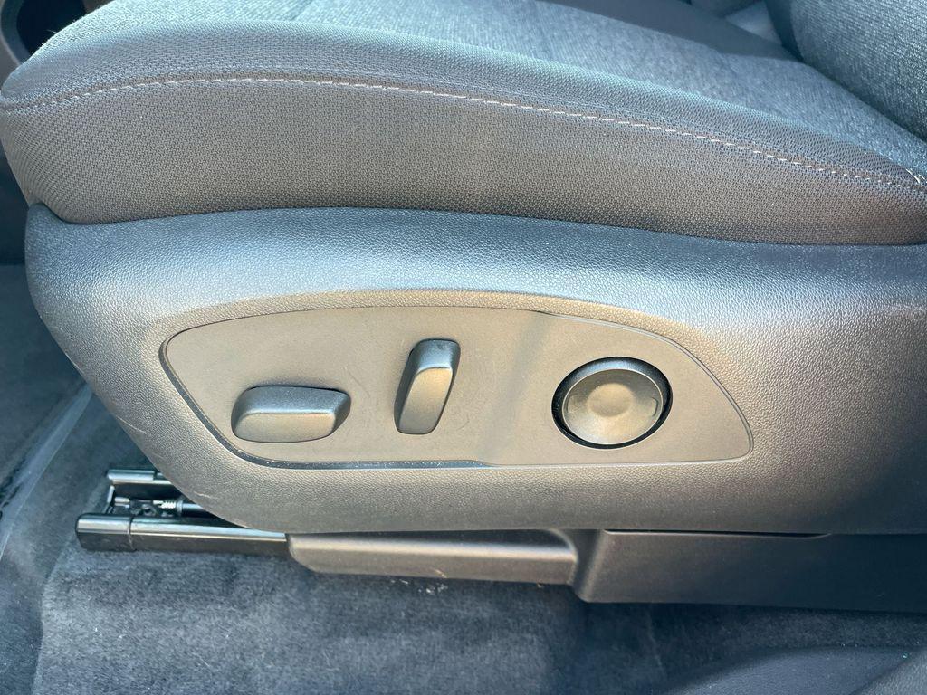 used 2025 GMC Acadia car, priced at $32,450