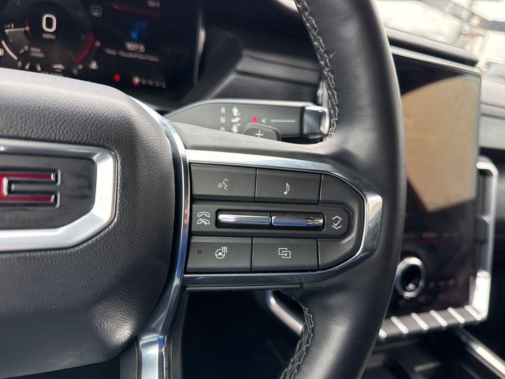 used 2025 GMC Acadia car, priced at $32,475