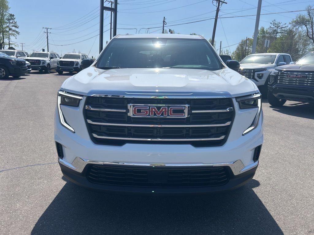 new 2026 GMC Acadia car, priced at $38,995